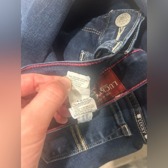 Lucky Brand Charlie Skimmer Jeans Women’s 2/26 Split Hem Dark Wash - Picture 5 of 12